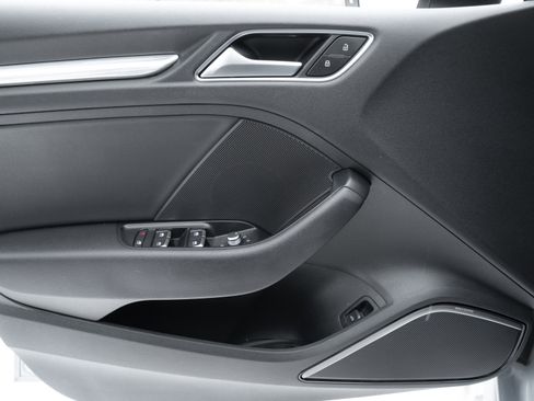 Used 2018 Audi A3 2.0T Premium Plus w/ Premium Plus Package image 21