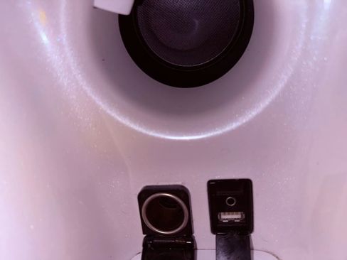 Used 2017 Toyota Prius Prime Premium image 36