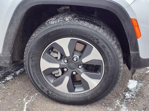 Used 2024 Jeep Grand Cherokee Limited 4xe image 26