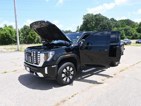 Used 2024 GMC Sierra 2500 Denali w/ Denali Reserve Package AWD/4WD image 42