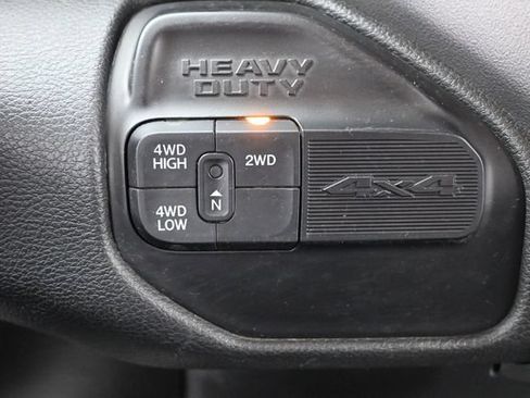 Used 2024 RAM 3500 Tradesman w/ Chrome Appearance Group AWD/4WD image 16