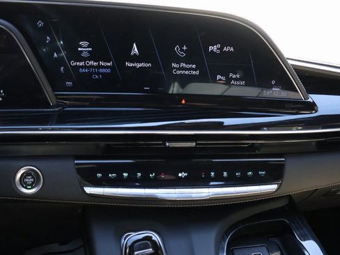 Used 2021 Cadillac Escalade Sport w/ Driver Assist Tech Package image 28