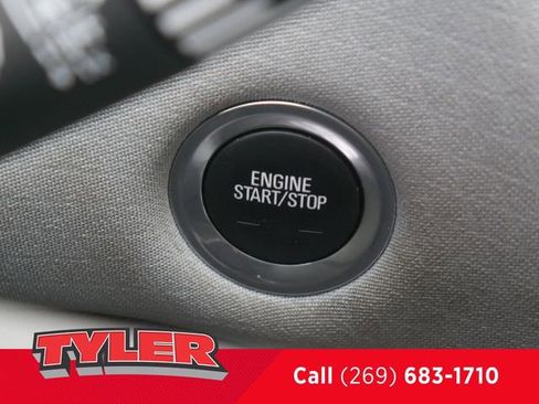 Used 2025 Chevrolet Malibu LT image 30