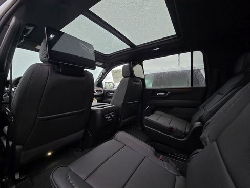 New 2026 GMC Yukon XL Denali w/ Advanced Technology Package image 27