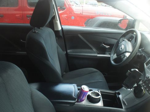 Used 2013 Toyota Venza LE image 4