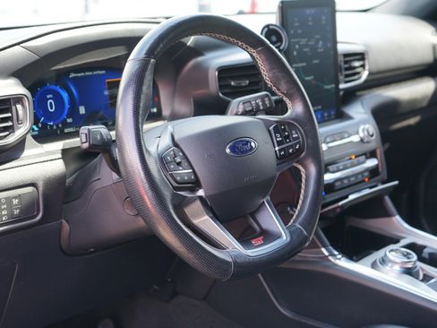 Used 2020 Ford Explorer ST w/ ST Street Pack AWD/4WD image 17