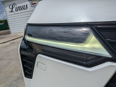 Used 2024 Lexus GX 550 w/ Cold Area Package AWD/4WD image 10