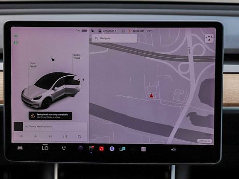 Used 2020 Tesla Model Y Long Range image 14