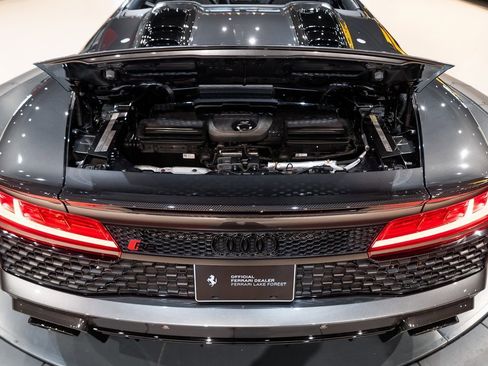Used 2020 Audi R8 V10 performance image 17