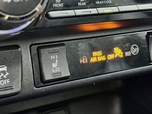 Certified 2023 Toyota RAV4 XLE Premium AWD/4WD image 19