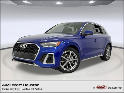 Used 2022 Audi Q5 e Prestige w/ Prestige Package AWD/4WD image 1