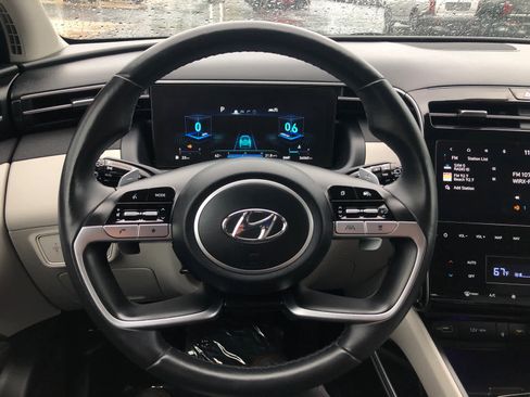 Certified 2023 Hyundai Tucson Limited AWD/4WD image 9