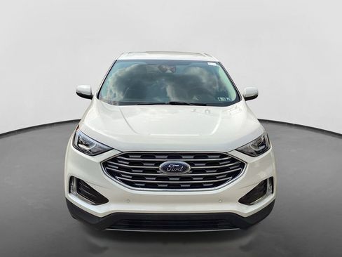Used 2021 Ford Edge Titanium AWD/4WD image 2