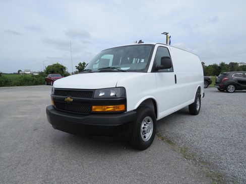 Used 2025 Chevrolet Express 2500 Work Van 3D Cargo Van w/ Driver Convenience Package image 12