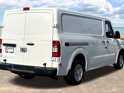 Used 2021 Nissan NV 2500 SV RWD image 8