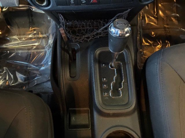 Used 2017 Jeep Wrangler Sport AWD/4WD image 24