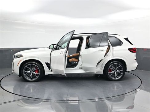 New 2026 BMW X5 M60i w/ Climate Comfort Package image 34