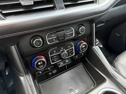 Used 2022 Chevrolet Tahoe LT w/ LT Signature Plus Package image 28