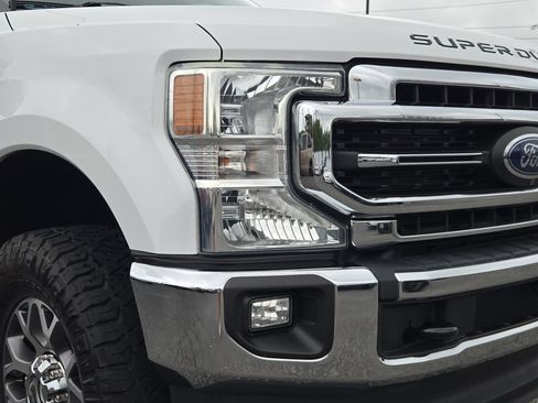 Certified 2022 Ford F350 Lariat w/ Lariat Value Package AWD/4WD image 5