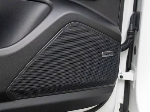 Used 2025 Porsche Cayenne image 15