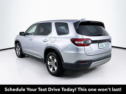 Used 2024 Honda Pilot EX-L image 6