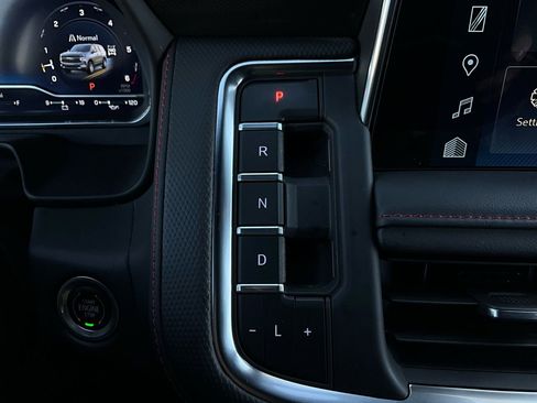 Used 2023 Chevrolet Tahoe RST w/ RST Performance Edition image 30