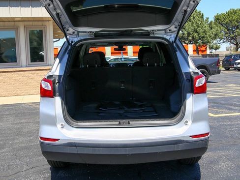 Used 2020 Chevrolet Equinox LS FWD image 24