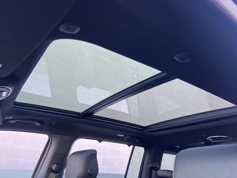 New 2026 Jeep Grand Wagoneer L Limited AWD/4WD image 23