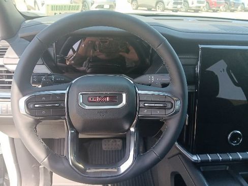 New 2026 GMC Acadia Elevation w/ LPO, Floor Liner Package AWD/4WD image 10