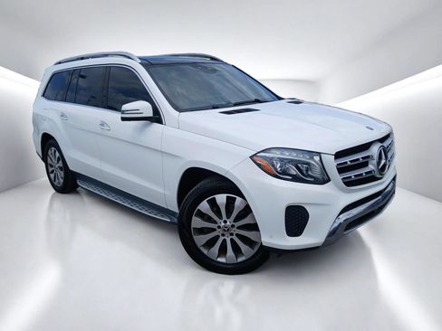 Used 2017 Mercedes-Benz GLS 450 4MATIC image 2