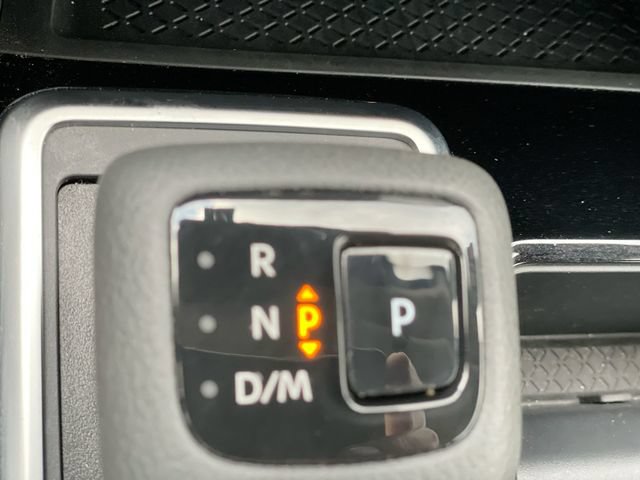 Used 2025 Nissan Pathfinder SL FWD image 23