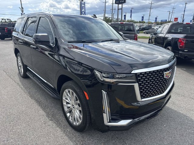 Used 2023 Cadillac Escalade Premium Luxury w/ Performance Package AWD/4WD image 3