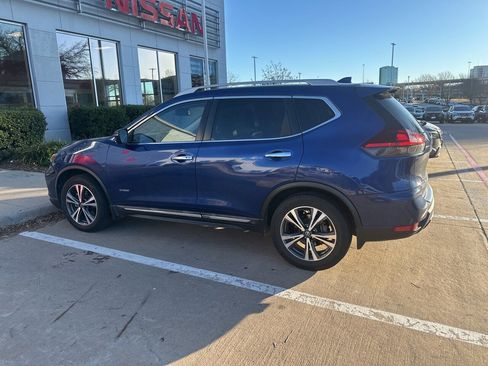 Used 2018 Nissan Rogue SL image 5