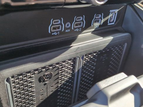 New 2025 RAM 2500 Limited image 25