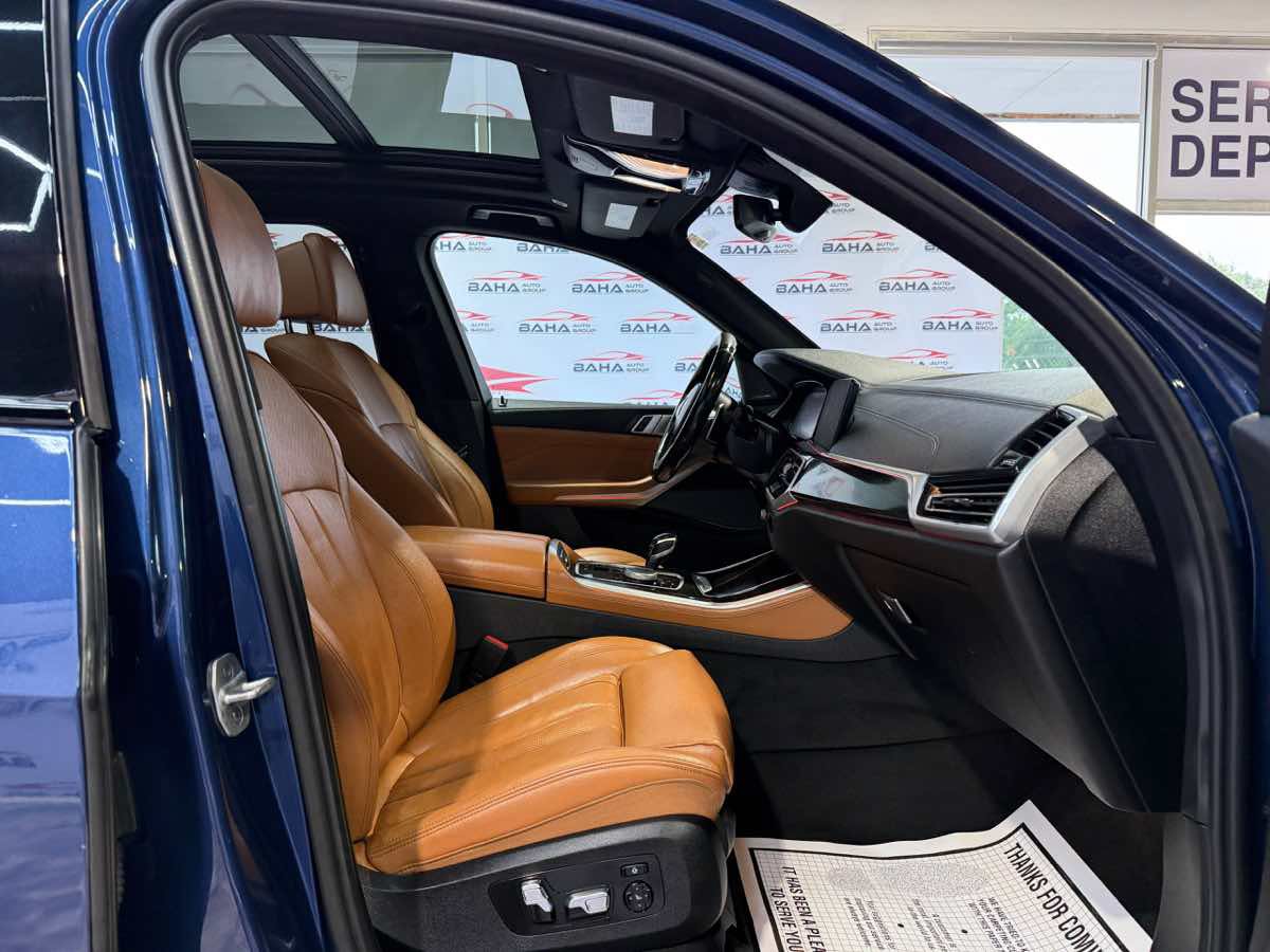 Used 2021 BMW X5 xDrive40i w/ M Sport Package AWD/4WD image 54