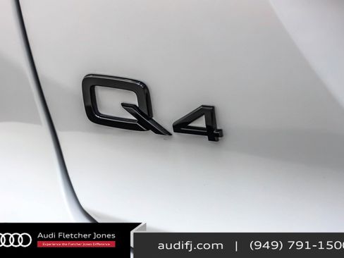 Used 2022 Audi Q4 e-tron Premium Plus w/ Premium Plus image 9