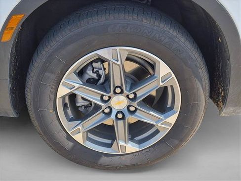 Used 2025 Chevrolet Blazer LT AWD/4WD image 9
