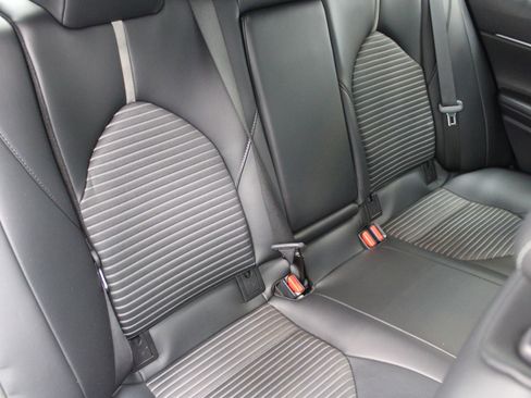 Used 2023 Toyota Camry SE image 21