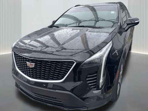 Used 2023 Cadillac XT4 Sport image 2