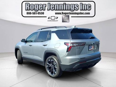 Used 2026 Chevrolet Equinox RS w/ Convenience Package III FWD image 3