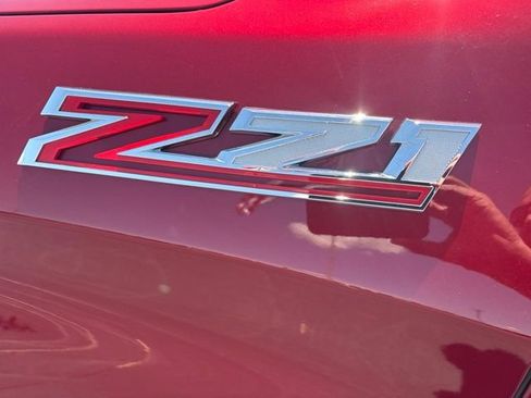 Used 2020 Chevrolet Silverado 1500 LT w/ All-Star Edition AWD/4WD image 18