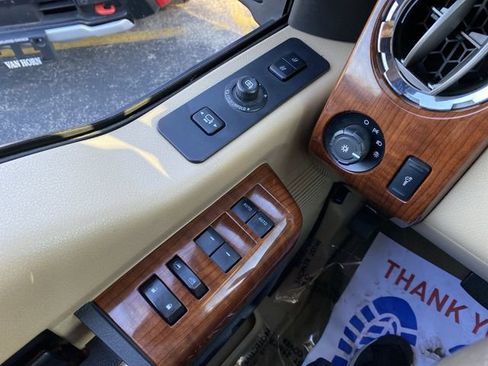 Used 2016 Ford F350 King Ranch w/ King Ranch w/Chrome Package image 28