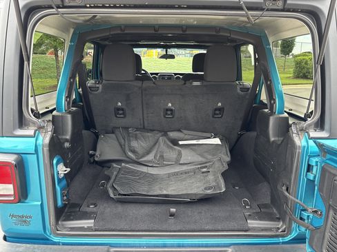 Used 2020 Jeep Wrangler Unlimited Sport S AWD/4WD image 33