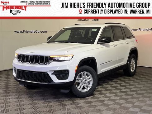 New 2025 Jeep Grand Cherokee Laredo w/ Luxury Tech Group I image 1