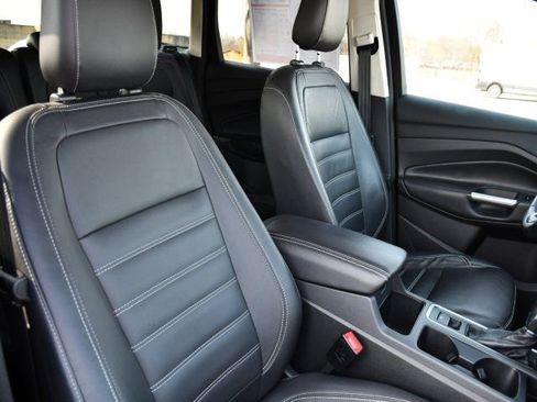 Used 2018 Ford Escape Titanium image 25