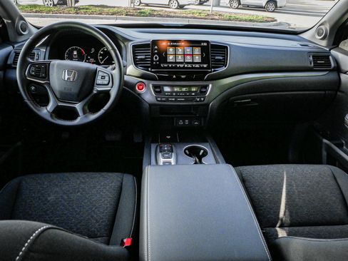 Certified 2025 Honda Ridgeline Sport image 27