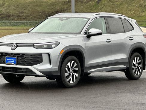 New 2026 Volkswagen Tiguan S AWD/4WD image 7