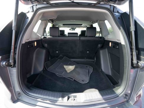 Used 2020 Honda CR-V Touring image 28