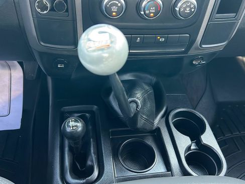 Used 2014 RAM 3500 Tradesman w/ Chrome Appearance Group AWD/4WD image 18