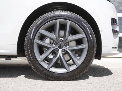 New 2026 Land Rover Range Rover Sport Dynamic SE AWD/4WD image 35